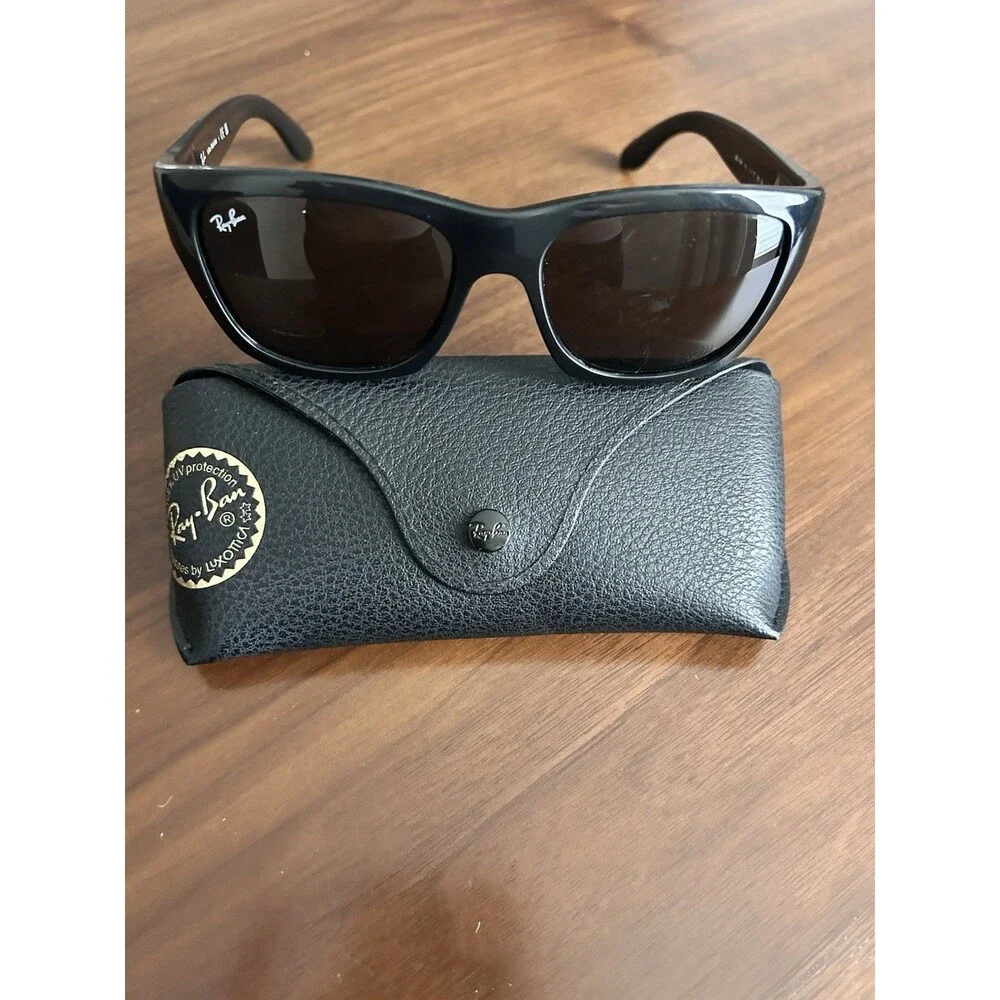 Ray-Ban RB4194 Rectangle Sunglasses Black/Brown lens size 53-18 pre owned